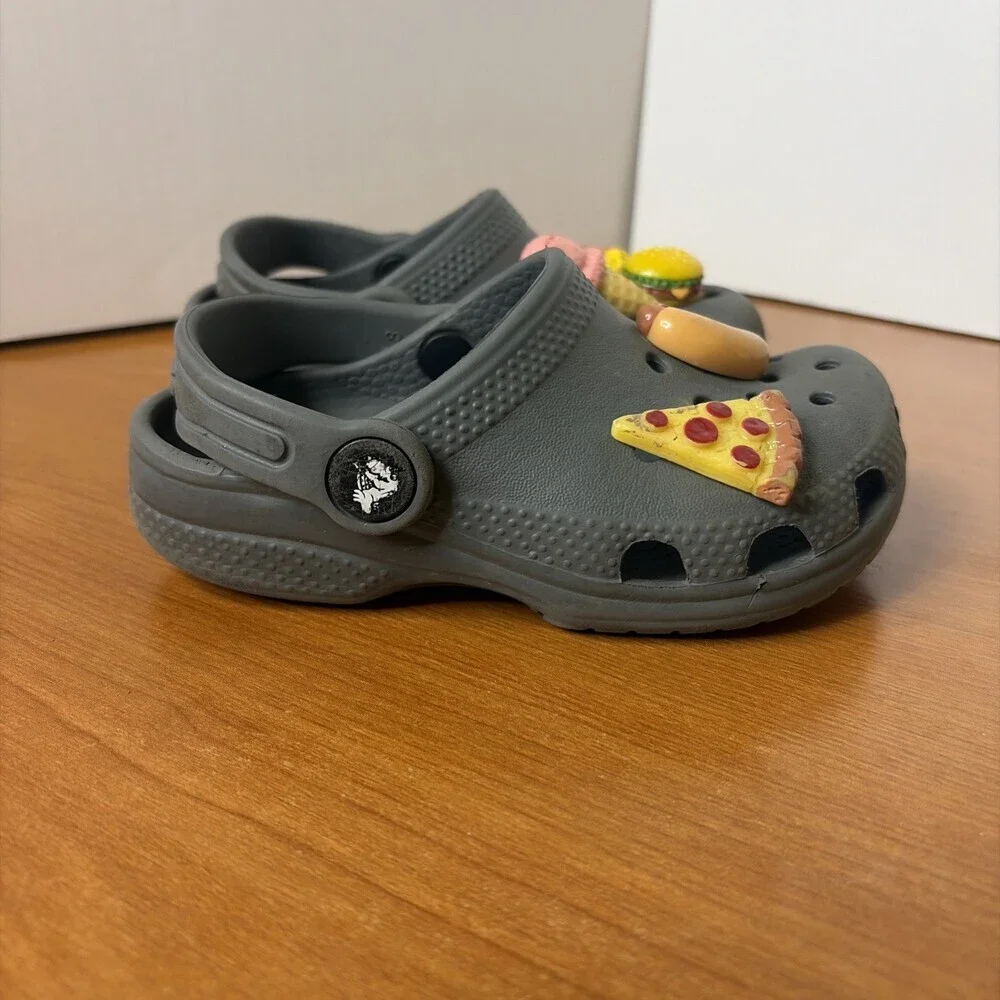 Croc Unisex Little Kids Clogs Size 8 Grey With Fast Food Jibbitz